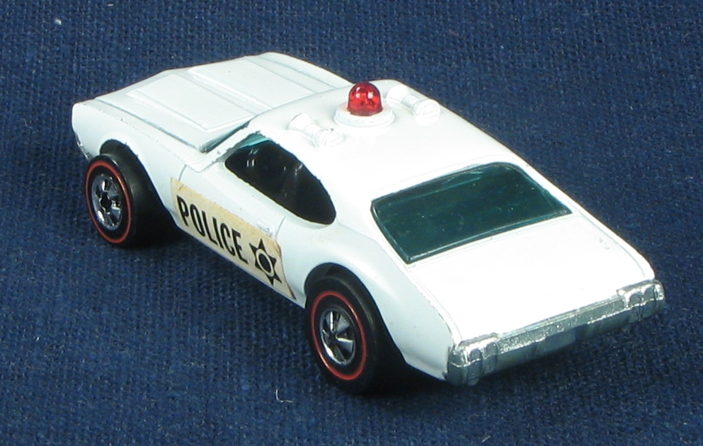 6963a White Police Cruiser